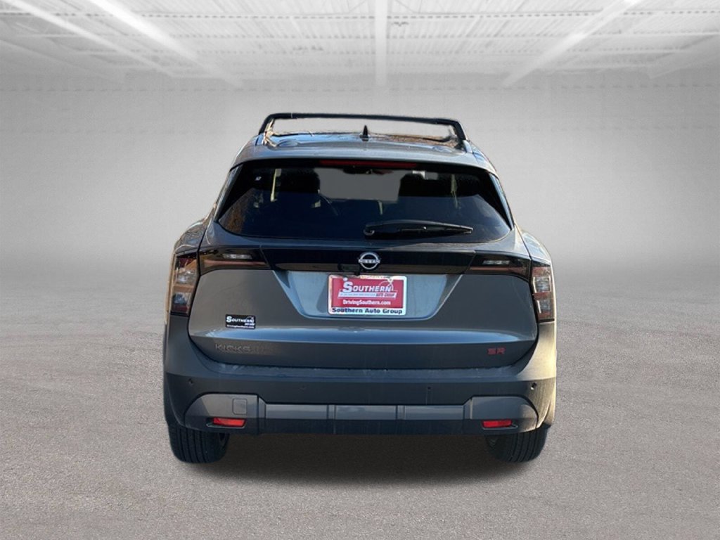 New 2026 Nissan Kicks SR w/ Cold Weather Package FWD image 3