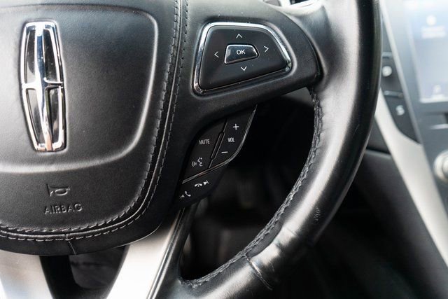 Used 2020 Lincoln MKZ FWD image 24