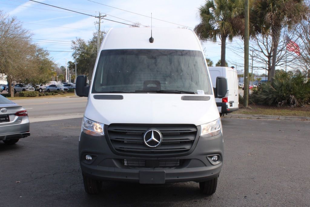 New 2025 Mercedes-Benz Sprinter 4500 image 5