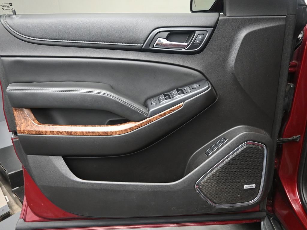 Used 2017 Chevrolet Suburban Premier image 12