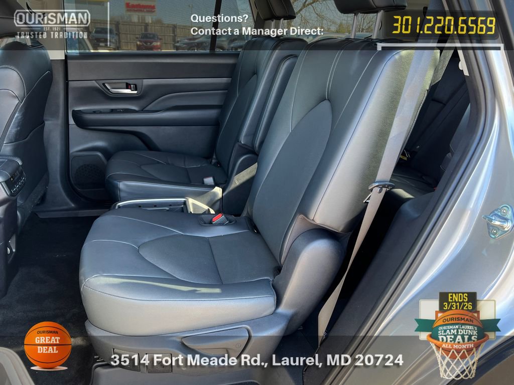 Used 2025 Toyota Grand Highlander AWD image 18