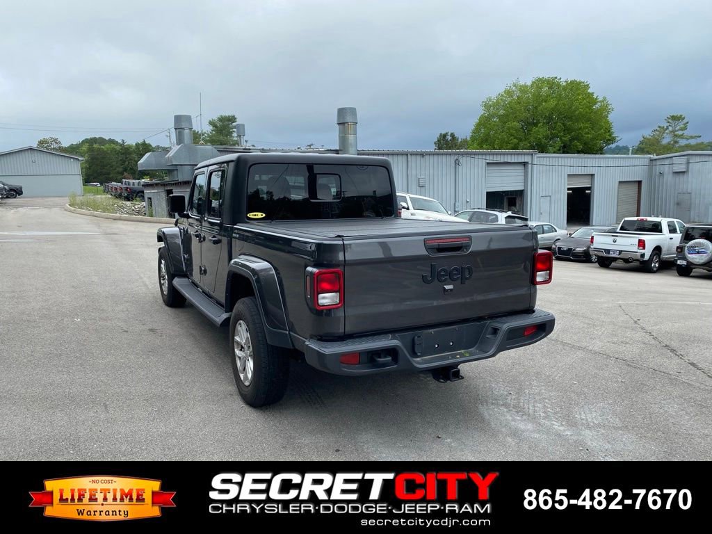 Used 2023 Jeep Gladiator Sport AWD/4WD image 7