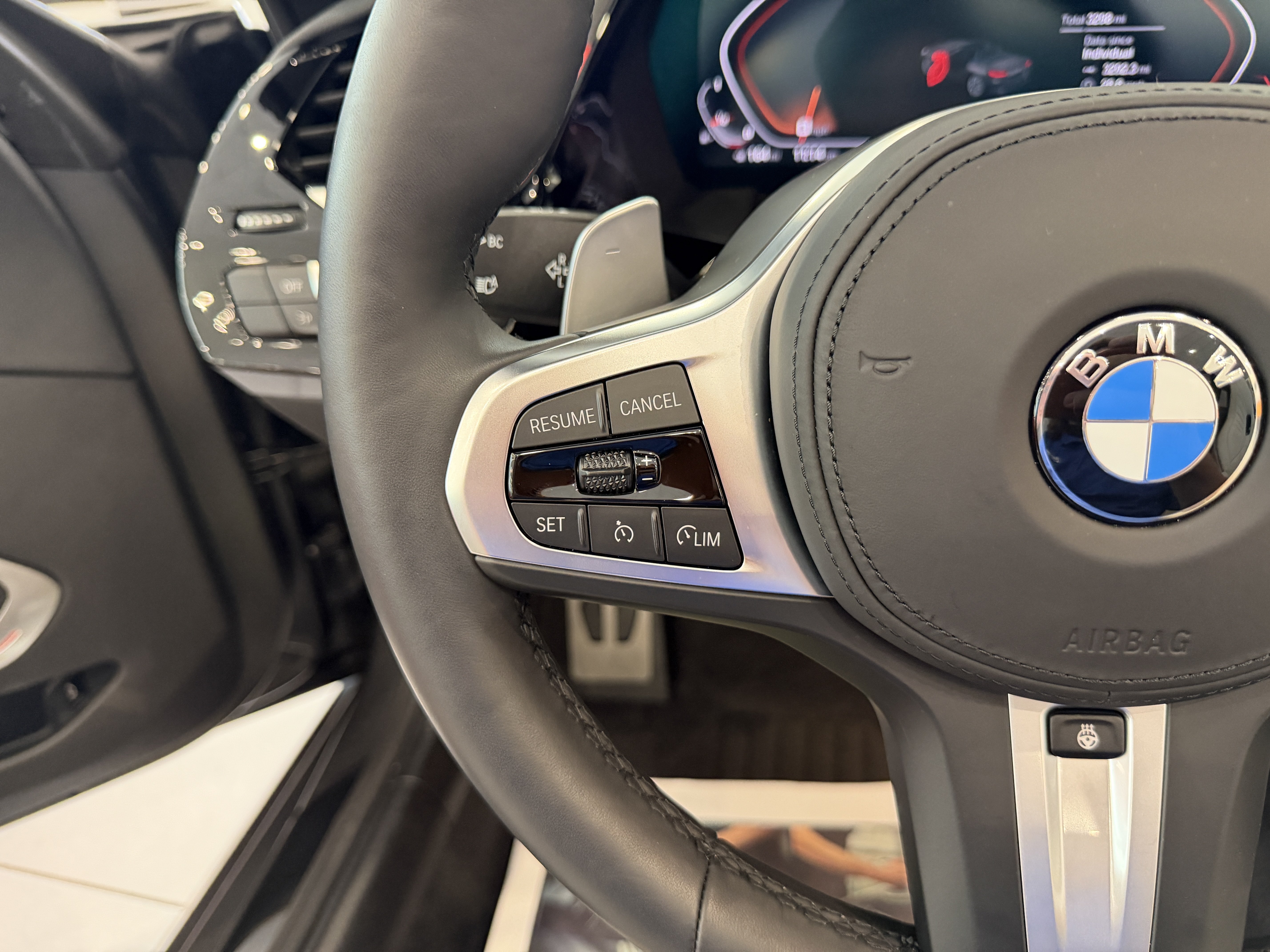 Used 2025 BMW Z4 M40i RWD image 16