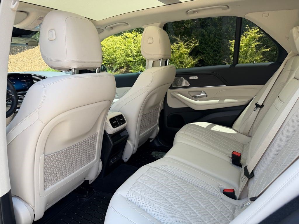 Used 2026 Mercedes-Benz GLE 53 AMG 4MATIC image 38