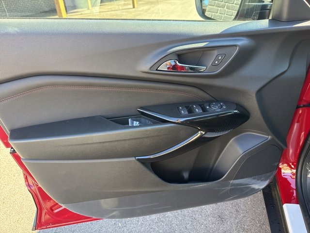 New 2026 Chevrolet Trax RS w/ Sunroof Package image 19