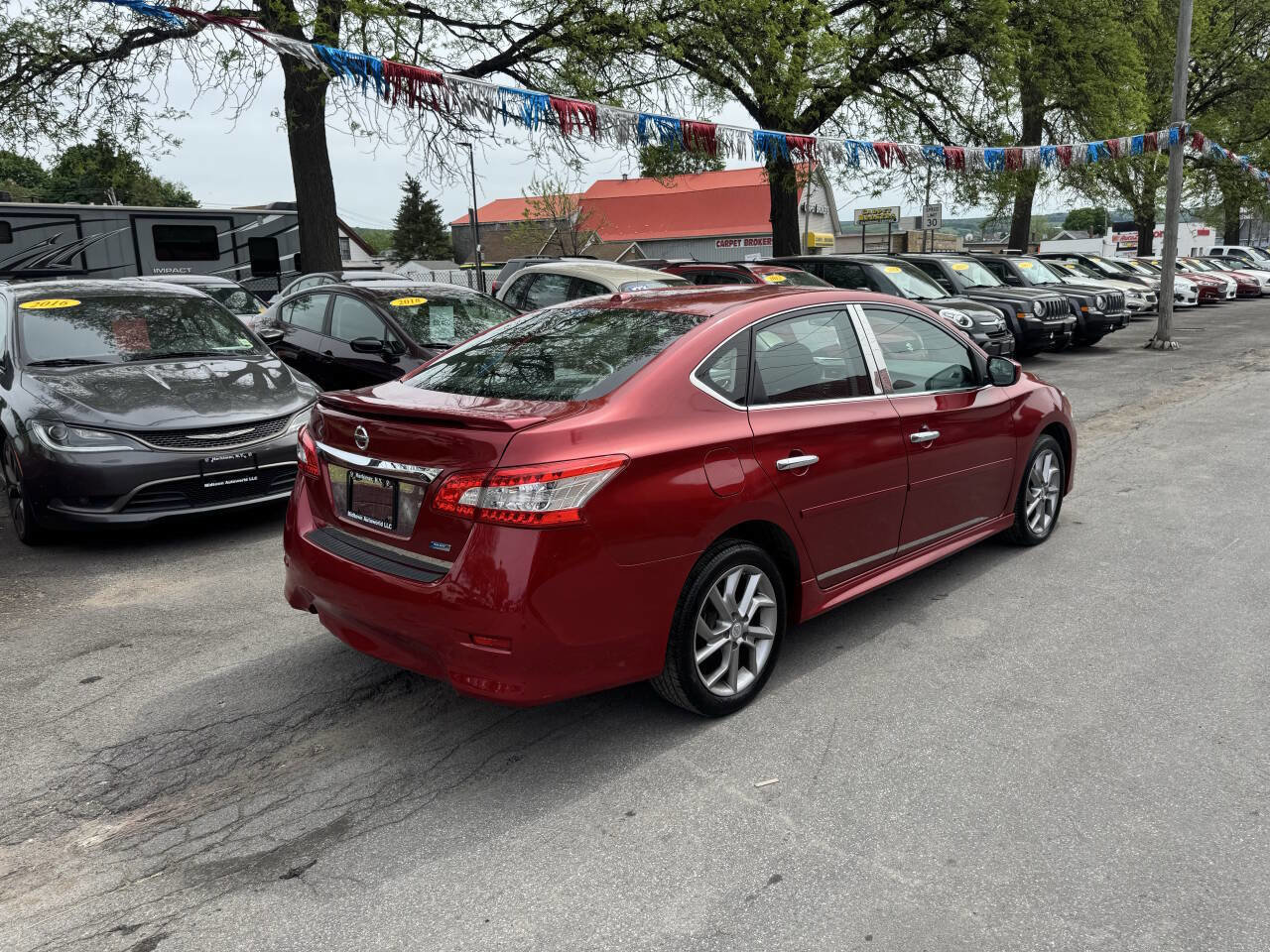 Used 2014 Nissan Sentra SR w/ SR Driver Package FWD image 6