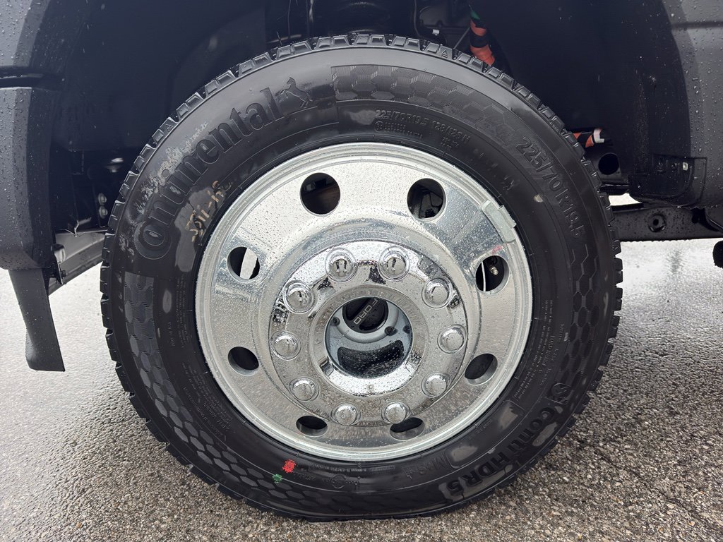 New 2026 Ford F450 XL w/ XL Chrome Package image 19