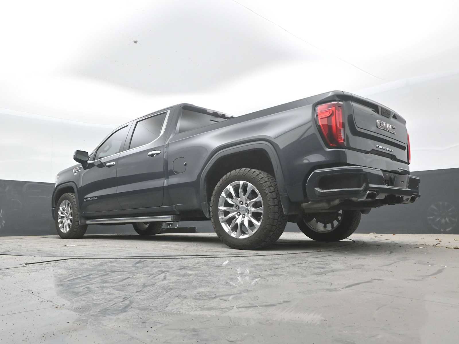 Used 2021 GMC Sierra 1500 Denali w/ Denali Ultimate Package AWD/4WD image 42