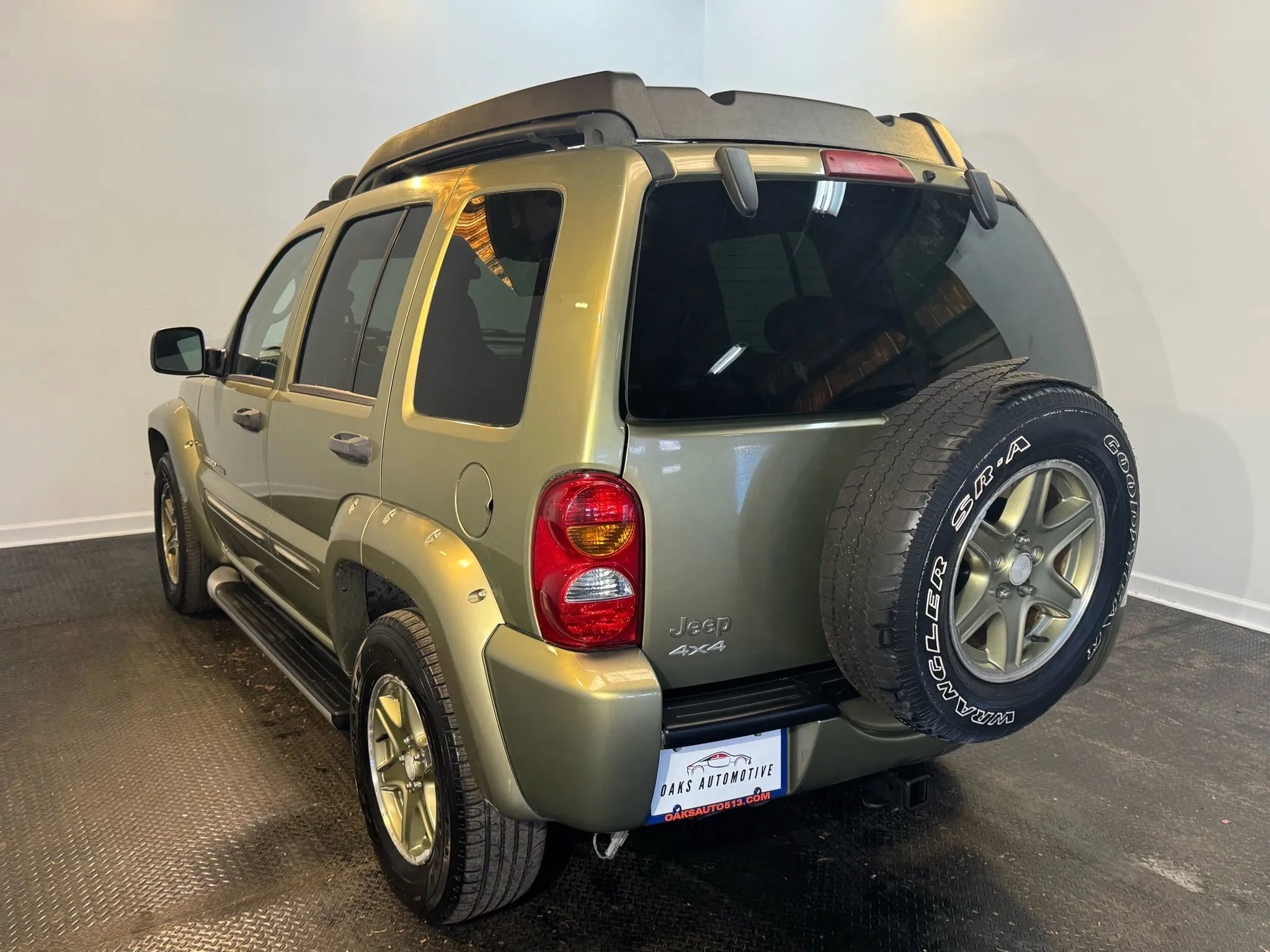 Used 2003 Jeep Liberty Renegade image 4