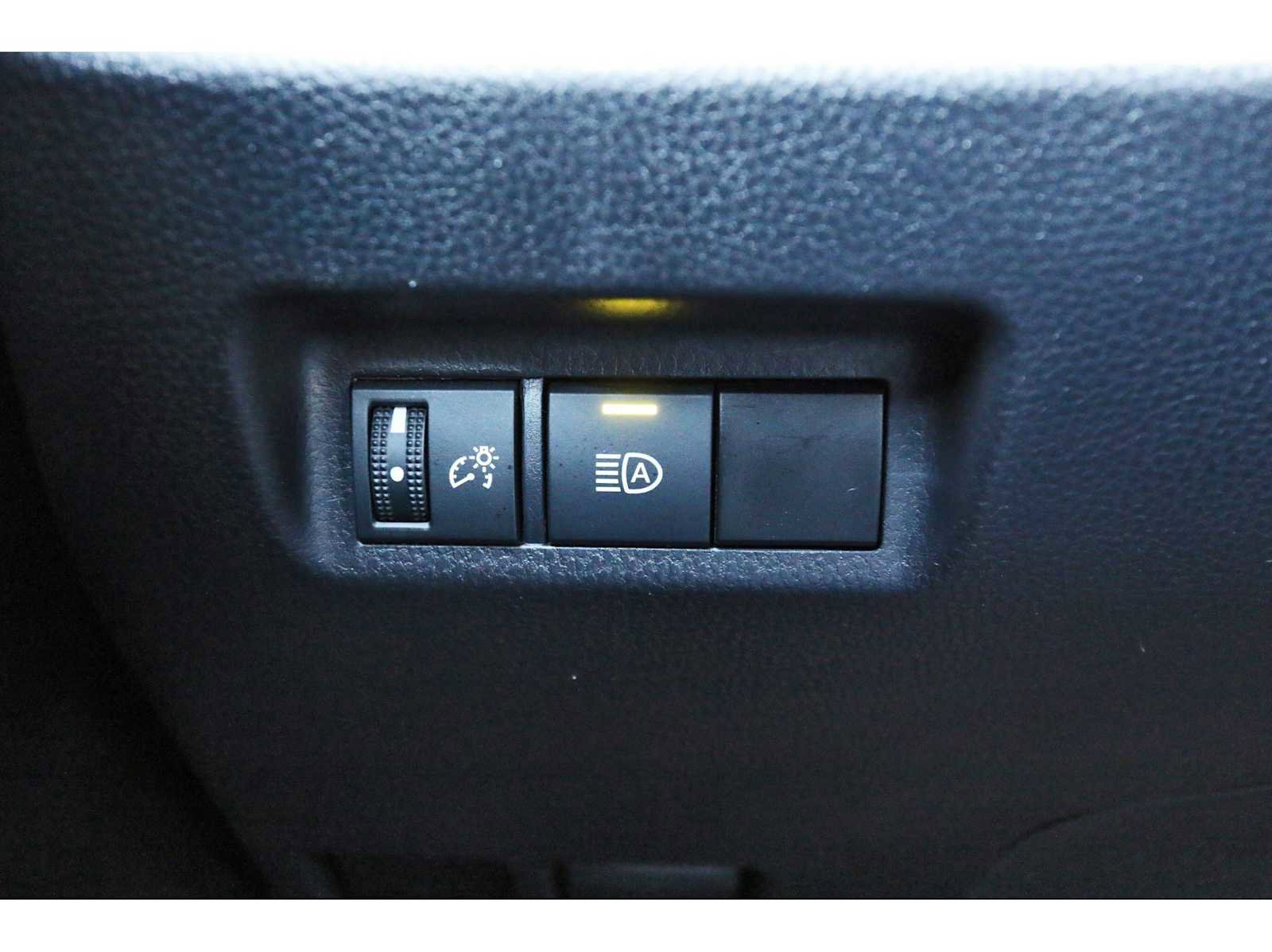 Used 2024 Toyota RAV4 LE image 19