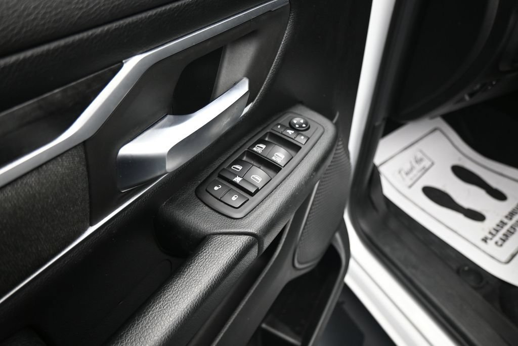 Used 2019 RAM 1500 Big Horn AWD/4WD image 12