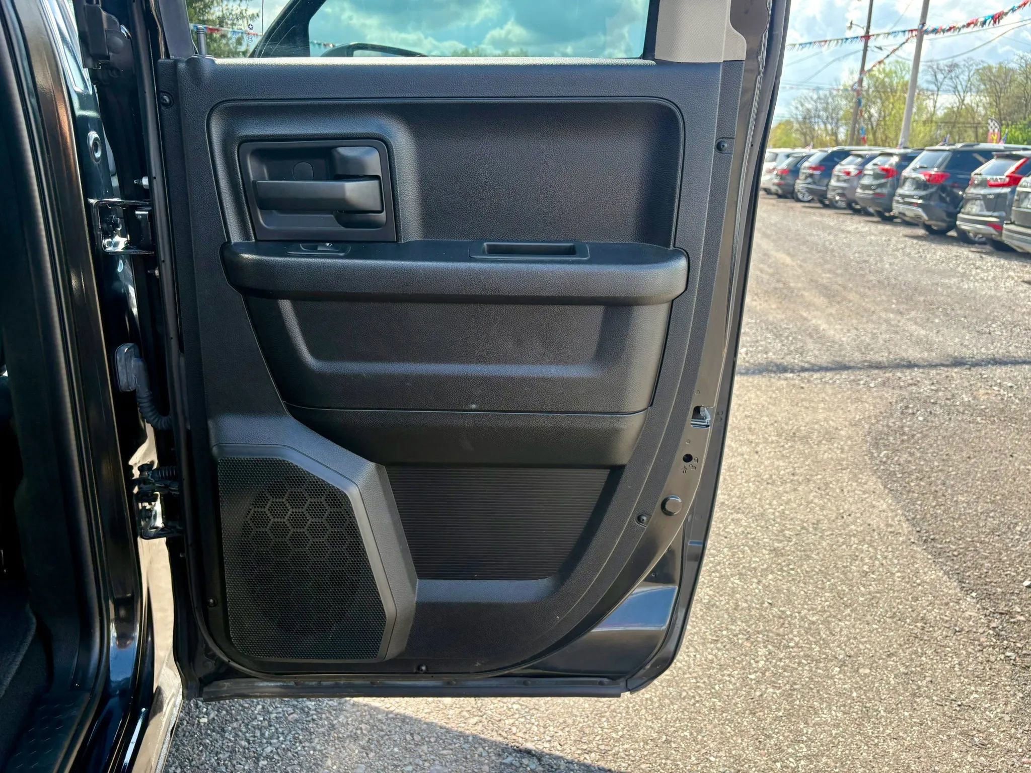Used 2017 RAM 1500 Express w/ Black Ram 1500 Express Group image 12