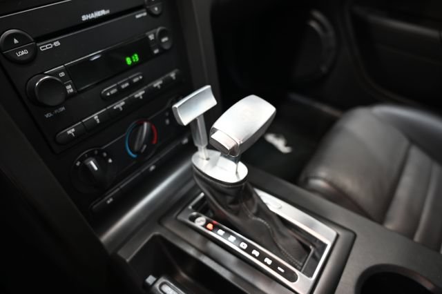 Used 2005 Ford Mustang GT Premium RWD image 18