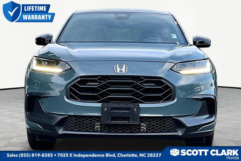 Used 2025 Honda HR-V Sport image 2