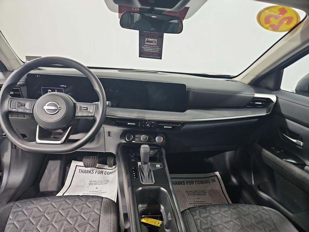 Certified 2025 Nissan Kicks SV w/ SV Premium Package AWD/4WD image 14