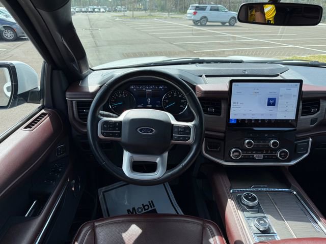 Used 2024 Ford Expedition Limited image 5