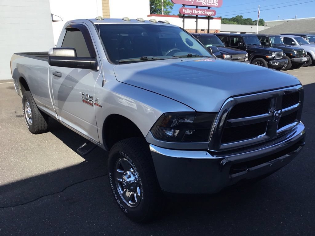 Used 2018 RAM 2500 Tradesman w/ Chrome Appearance Group AWD/4WD image 2