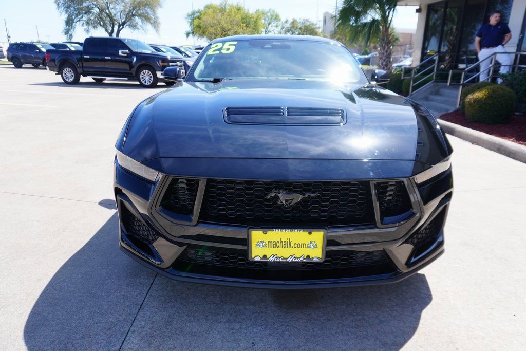 Certified 2025 Ford Mustang GT image 2
