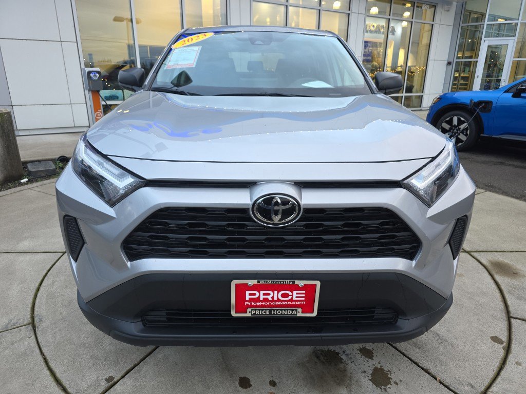Used 2023 Toyota RAV4 LE image 10