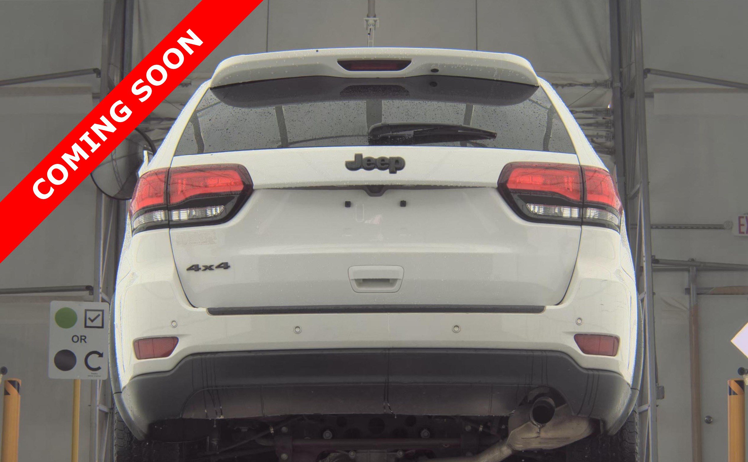 Used 2021 Jeep Grand Cherokee Freedom Edition AWD/4WD image 4