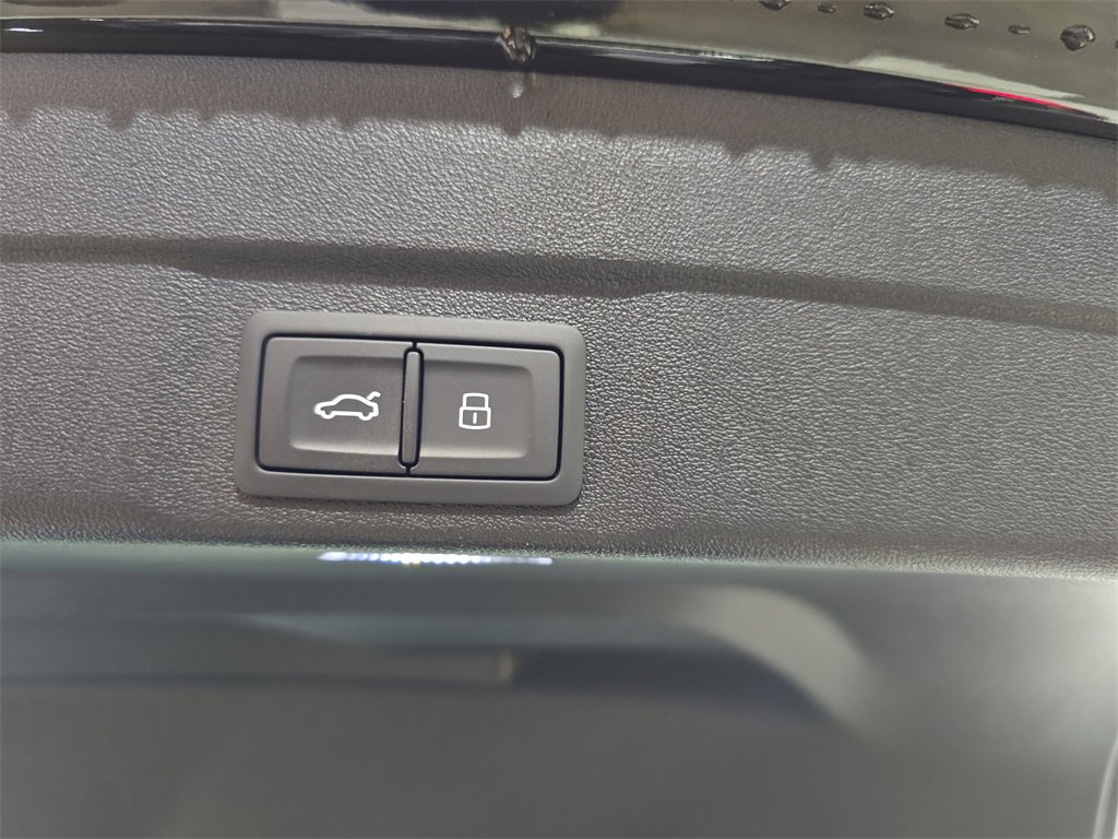 New 2025 Audi A5 2.0T Prestige image 12