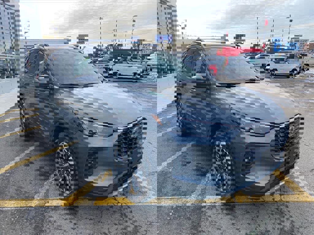 Used 2025 Ford Escape Platinum image 7