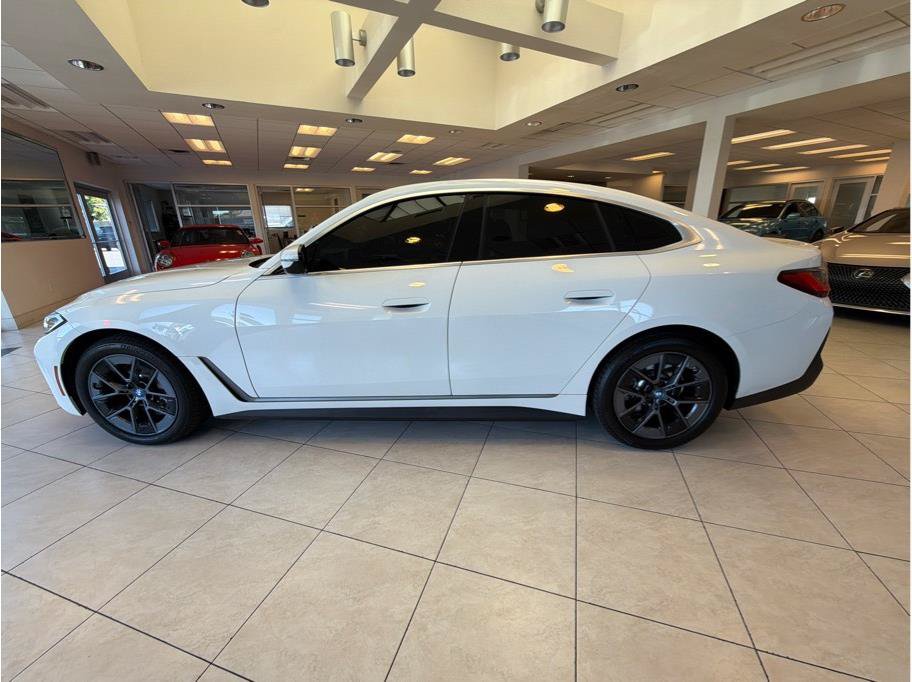 Used 2023 BMW i4 eDrive35 w/ Premium Package RWD image 8