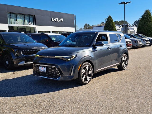 Used 2023 Kia Soul GT-Line w/ GT-Line Technology Package image 2