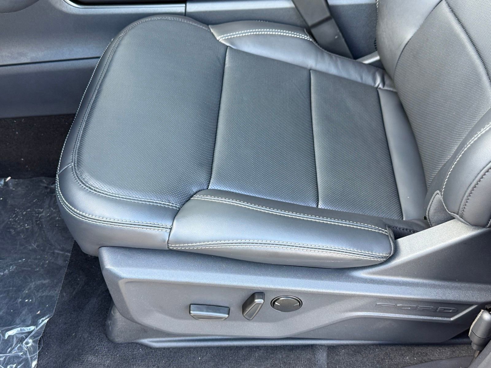 New 2026 Ford Expedition Max Platinum w/ Driver's Package image 41