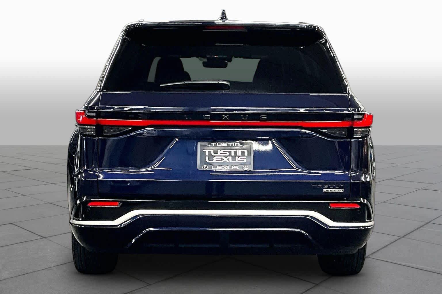 New 2026 Lexus TX 500h AWD image 4