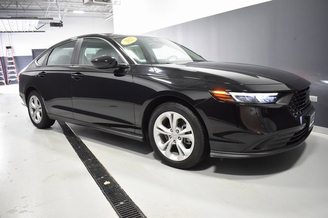 Used 2025 Honda Accord LX image 7