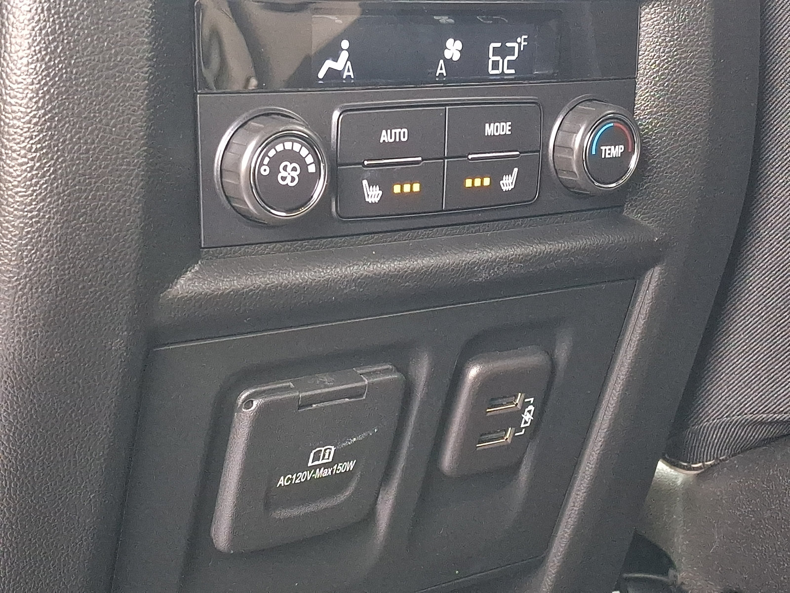 Certified 2023 Chevrolet Traverse Premier FWD image 12