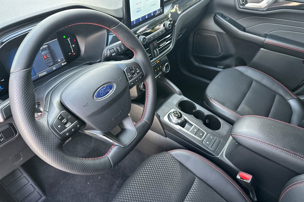 New 2025 Ford Escape ST-Line Select AWD/4WD image 8
