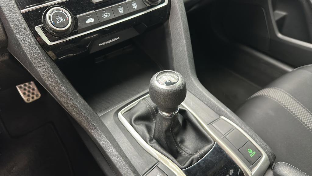 Used 2020 Honda Civic Sport image 18