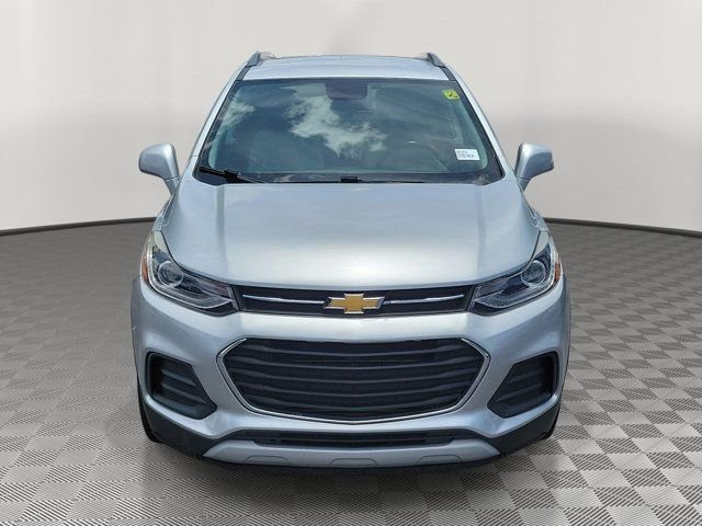 Used 2019 Chevrolet Trax LT w/ Driver Confidence Package FWD image 2
