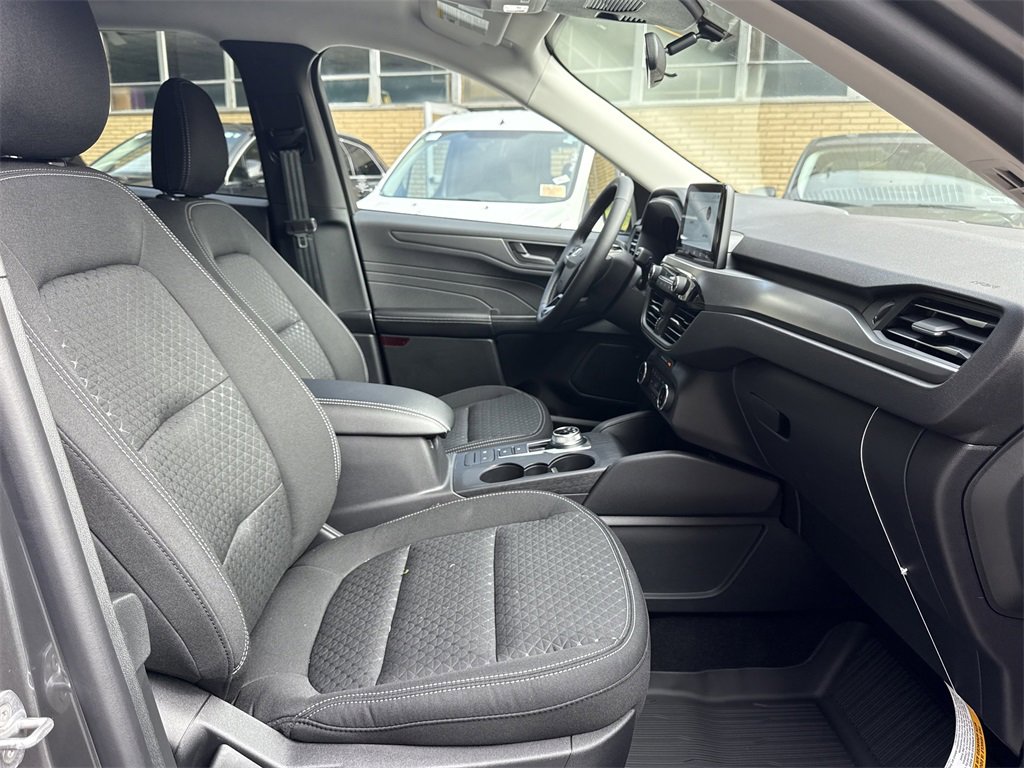 Used 2025 Ford Escape Active w/ Cold Weather Package image 26