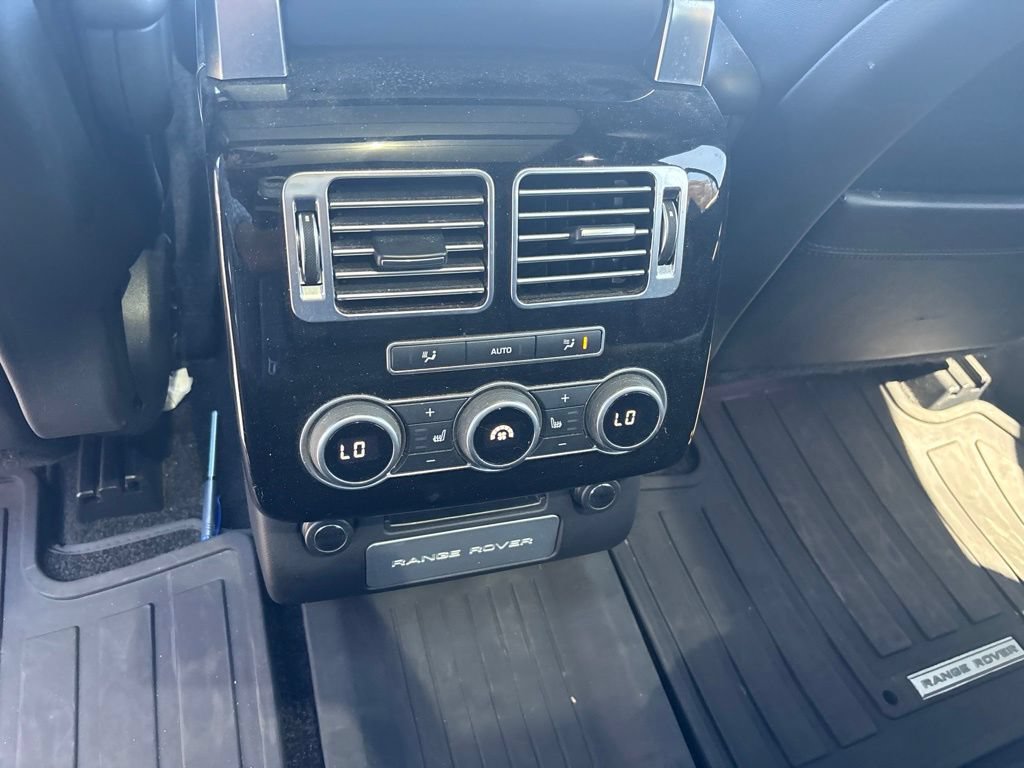 Used 2017 Land Rover Range Rover HSE AWD/4WD image 16