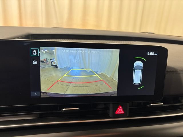 Used 2025 Kia Carnival FWD image 18