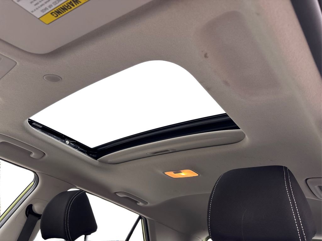 Used 2020 Hyundai Venue SEL w/ Convenience + Premium Package image 24