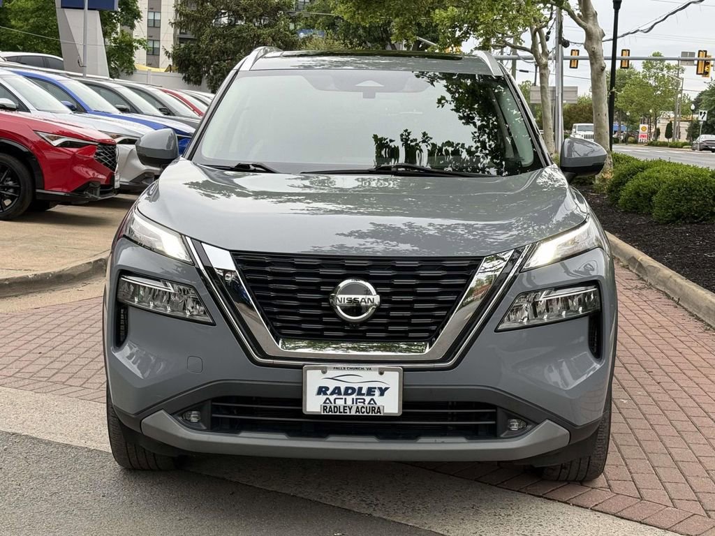 Used 2021 Nissan Rogue SL FWD image 2