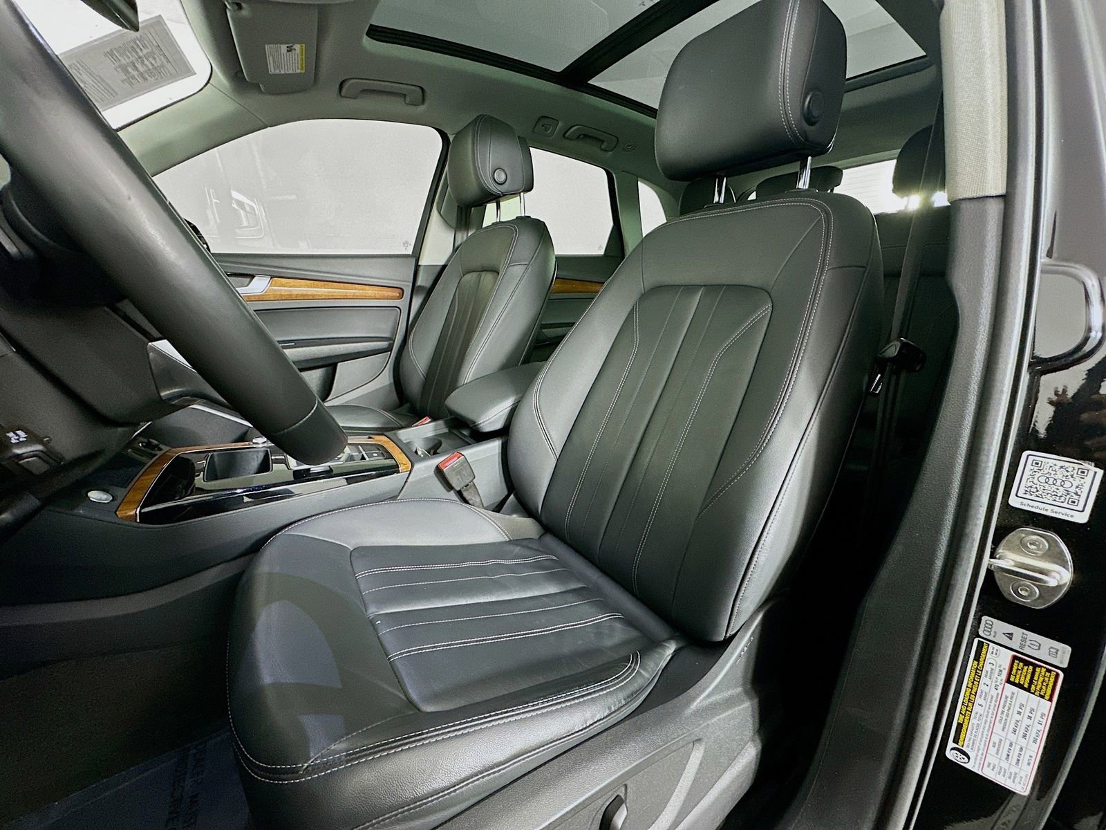 Used 2023 Audi Q5 2.0T Premium w/ Convenience Package image 22