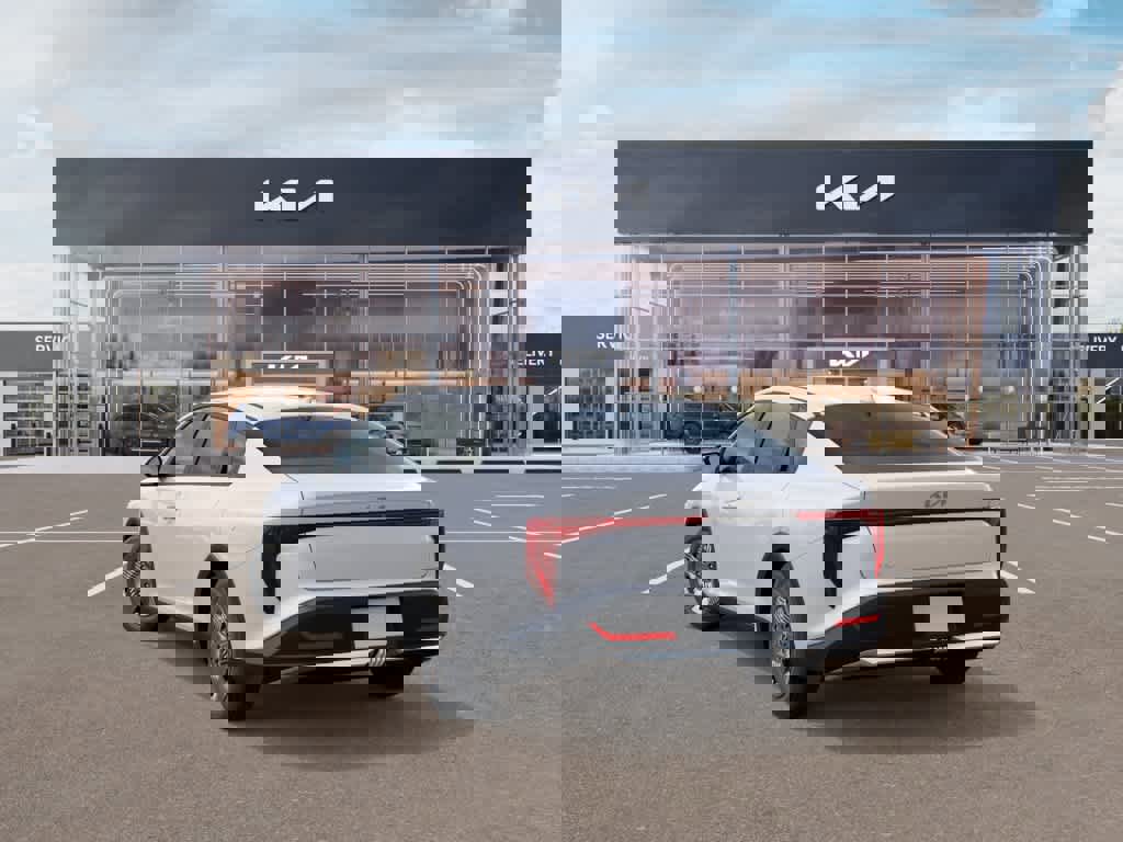 New 2026 Kia K4 LX image 4