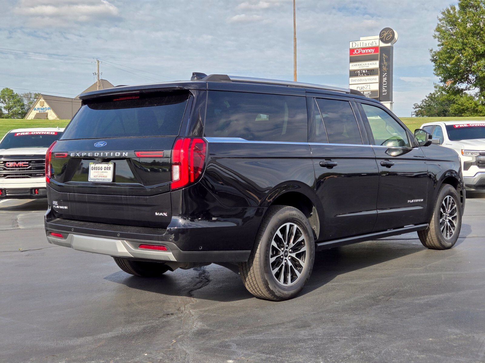 Used 2025 Ford Expedition Max Platinum AWD/4WD image 5
