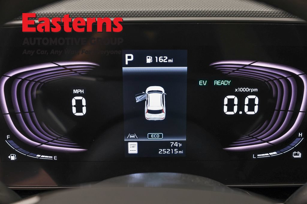 Used 2023 Kia Niro EX Touring FWD image 18