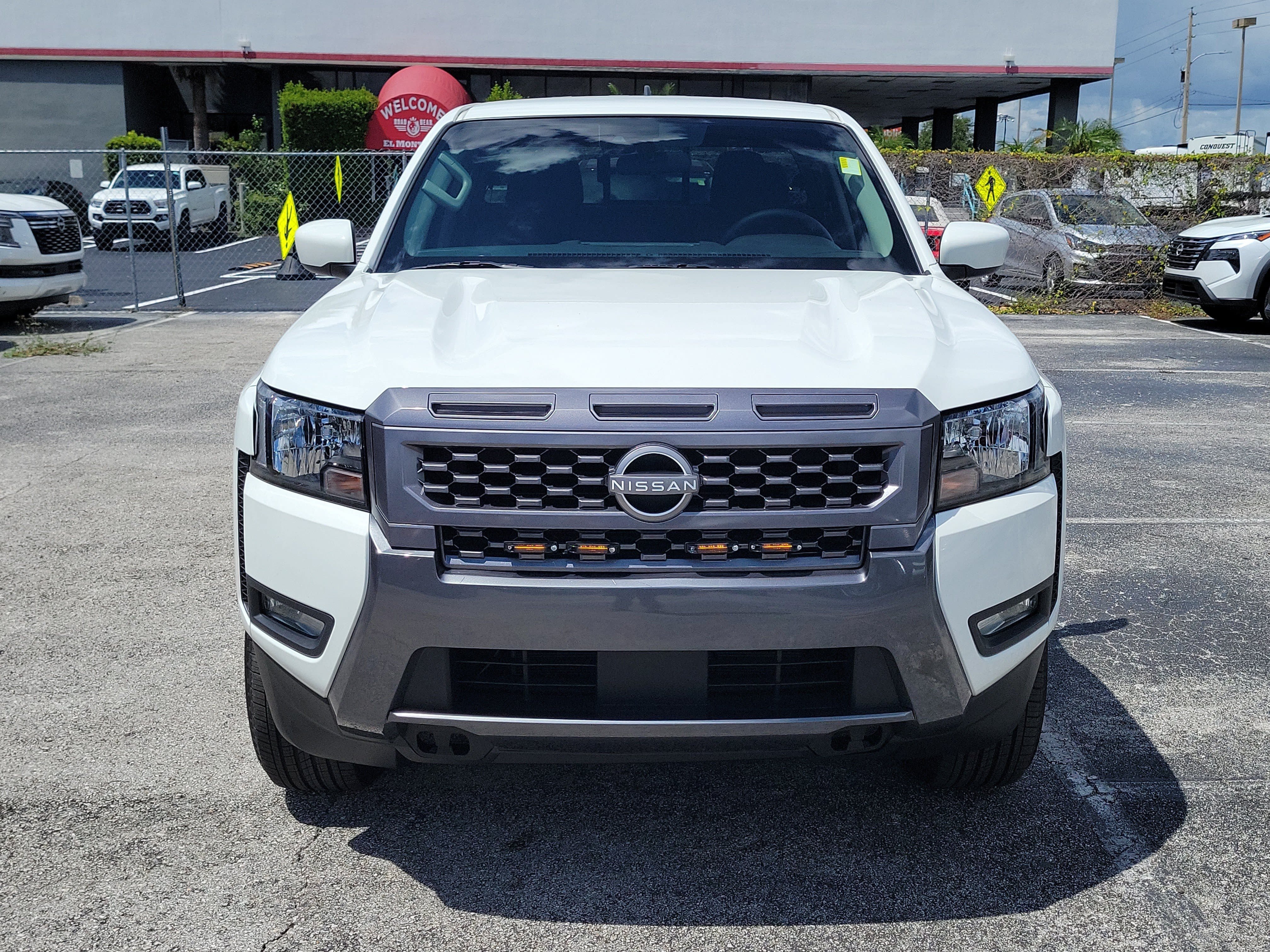 Certified 2025 Nissan Frontier SV w/ SV Convenience Package RWD image 2