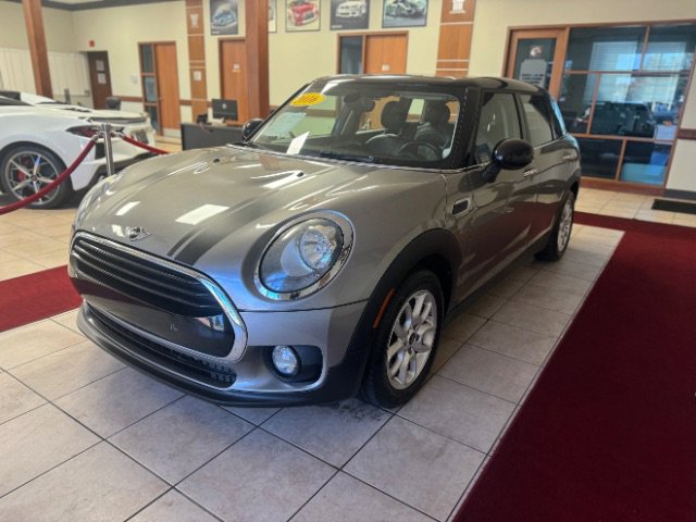 Used 2016 MINI Cooper Clubman image 3
