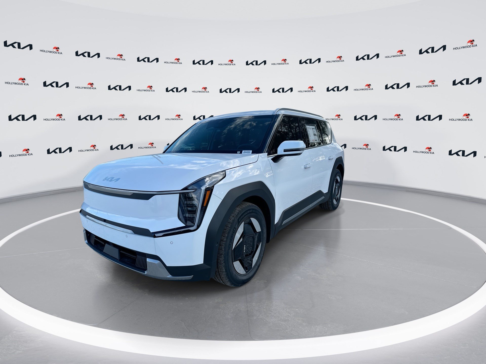 New 2026 Kia EV9 Wind AWD/4WD image 4