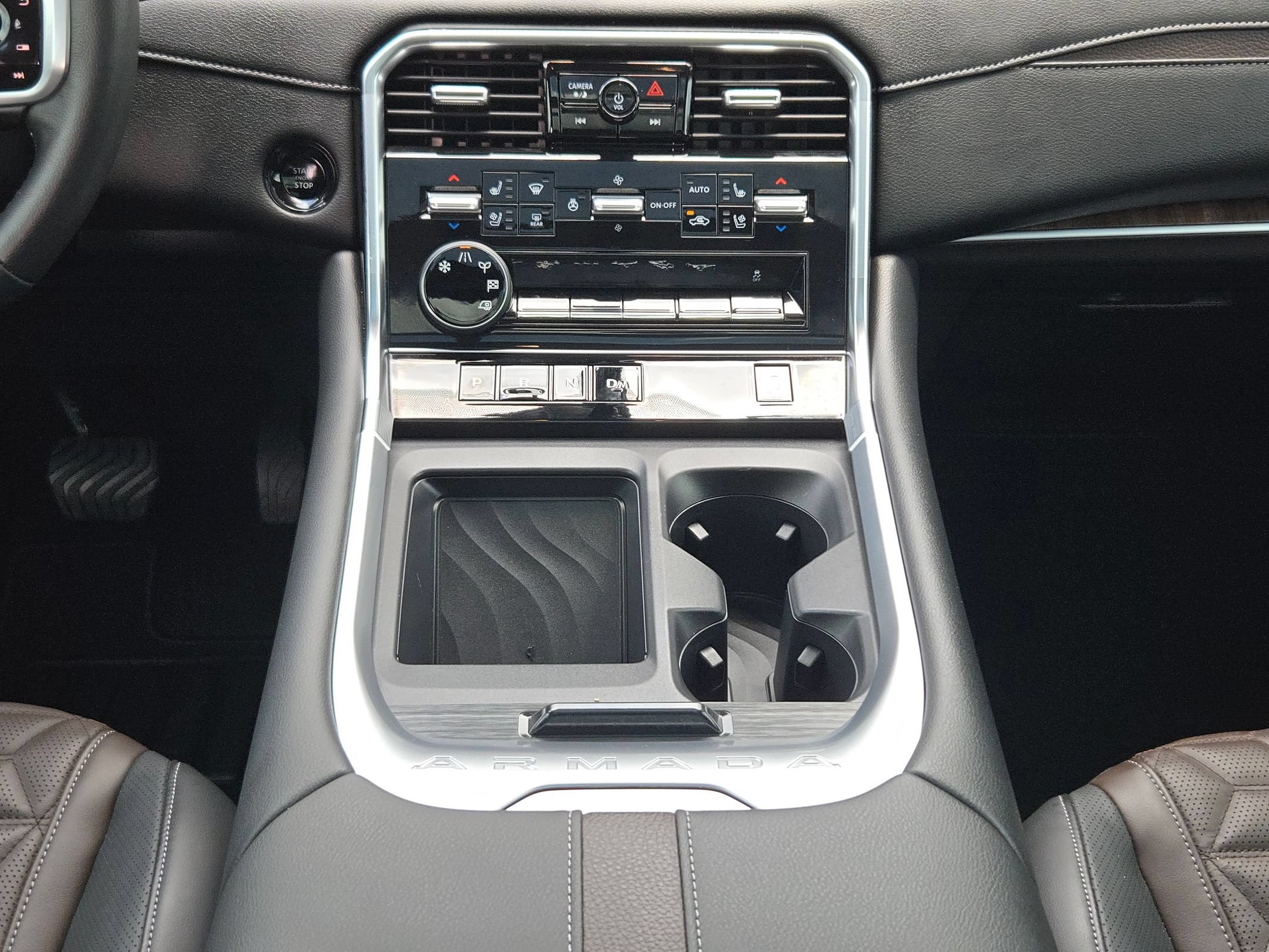 Certified 2025 Nissan Armada Platinum RWD image 18