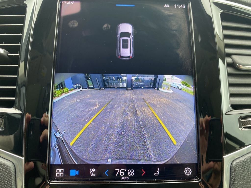 Used 2023 Volvo XC90 B6 Plus w/ Protection Package image 18