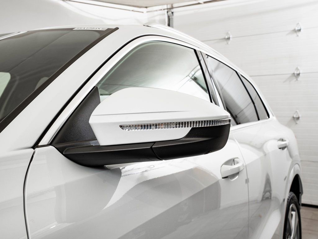 Certified 2025 Audi Q5 Premium Plus w/ Premium Plus image 17